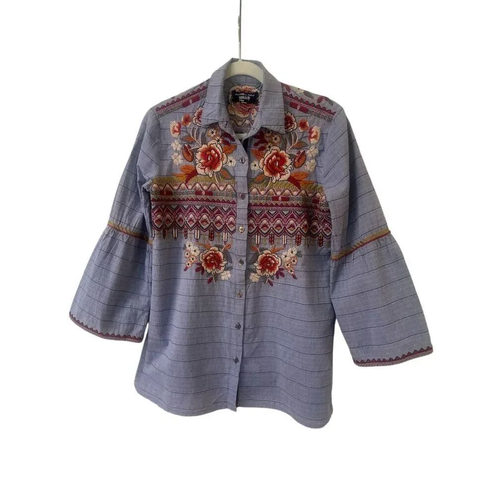 Johnny Was Workshop button down embroidered top sz Small
